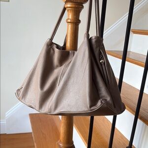 Hobo bag should straps